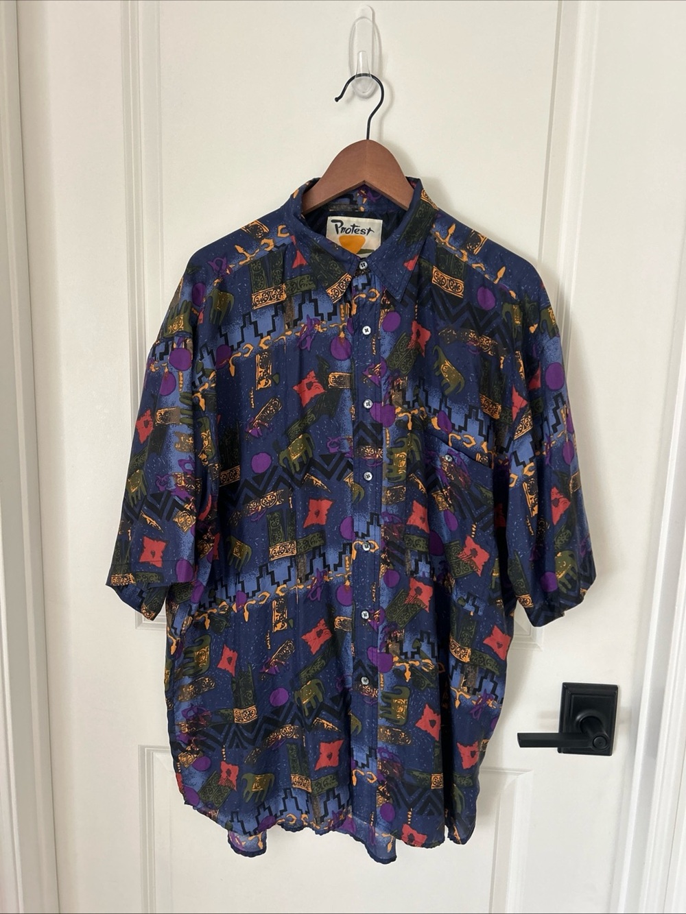 Protest 100% Silk Vintage Funky Pattern Short Sleeve Button Up Men’s Size M